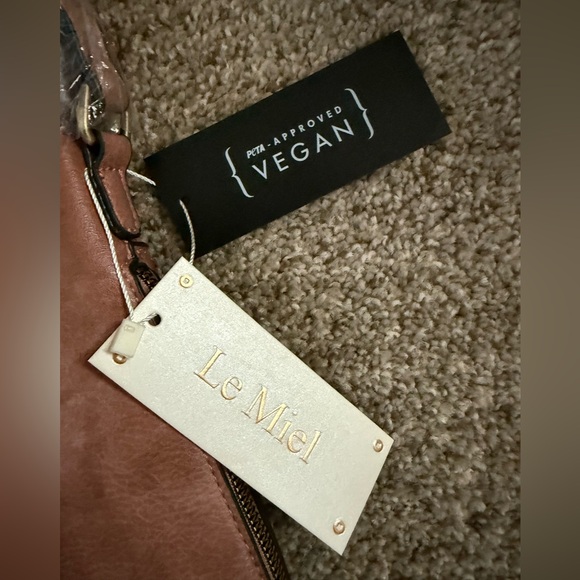 Le Miel Brown Vegan Leather Crossbody Expanding Wallet Purse NWT - Picture 10 of 14